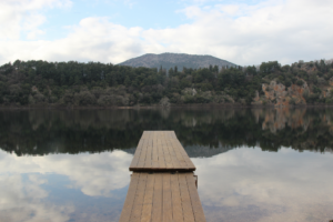 Οι 10 ελληνικές λίμνες που πρέπει να επισκεφθείς μια φορά στη ζωή σου